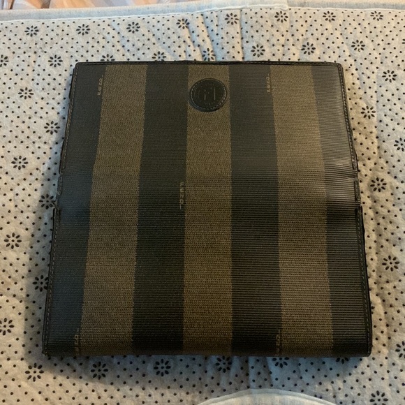FENDI long wallet authentic - Picture 4 of 5